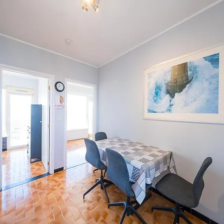 Penthouse With Sunny Terrace Апартаменты